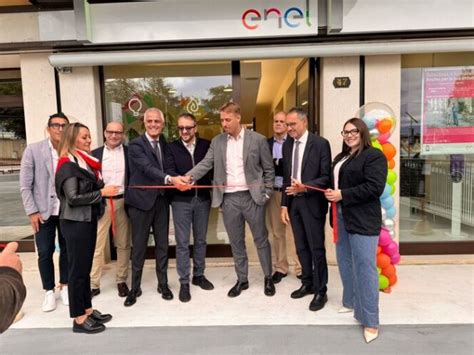 Enel Energia Rafforza La Sua Presenza A L Aquila Con Un Nuovo Punto Di