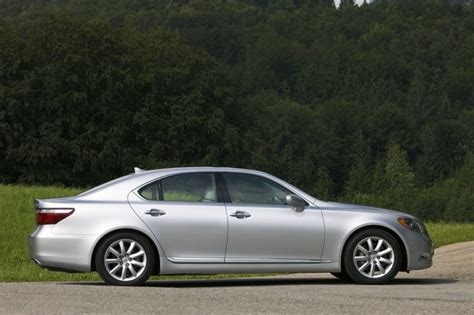 Lexus LS 430 vs LS 460 vs Avalon: Best Used Car Value?