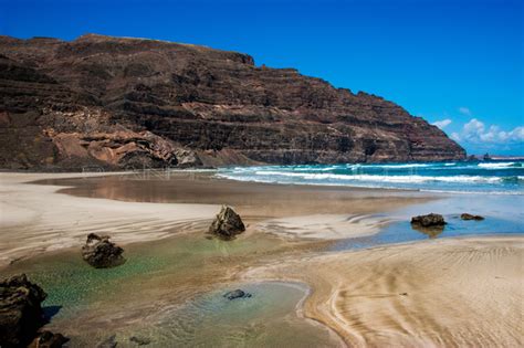 Lanzarote Beach Guide - Lanzarote Tourist Guide