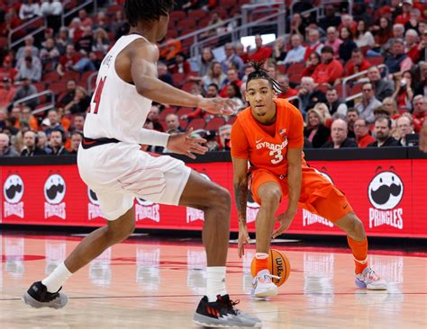 Syracuse Survives A Frenetic Ending At Louisville To Escape With 70 69 Win Final Score Recap