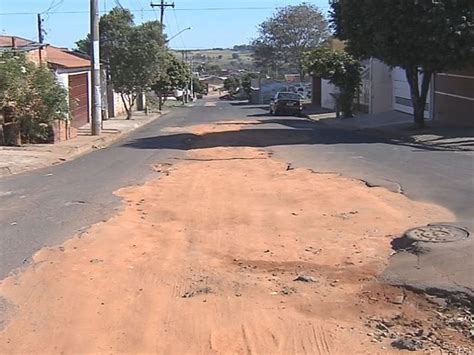 G Moradores Do Bairro Santa Antonieta Reclamam De Ruas Esburacadas