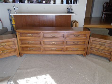 Bassett 9 Drawer Dresser Instappraisal