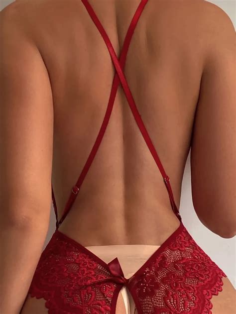 Body De Lingerie En Dentelle Festonn Sans Entrejambe Botyka