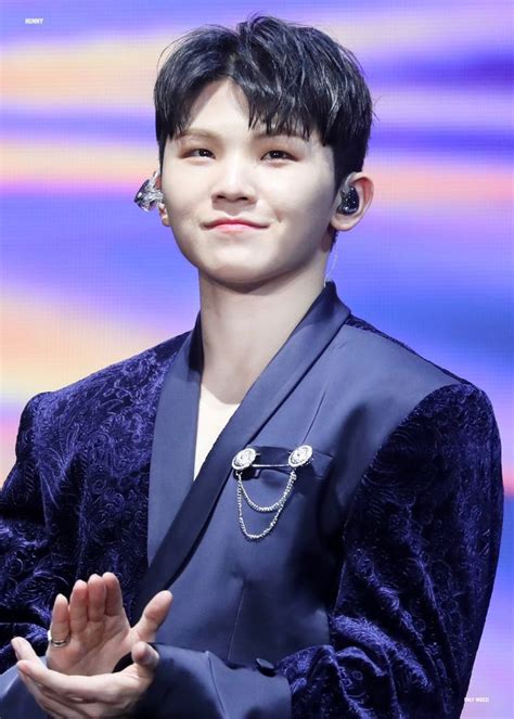 Woozi Seventeen Lee Jihoon Pinterestseventeen Anime