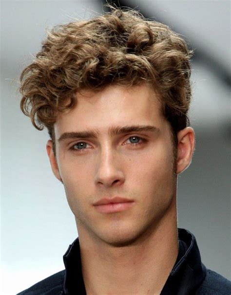 Smart Mens Hairstyles For Round Faces And Thick Curly Hair