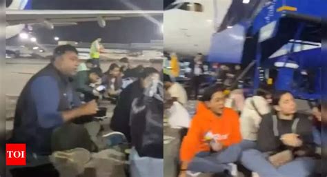 Indigo Fined Rs 12 Crore And Mumbai Airport Fined Rs 90 Lakh For Tarmac Meal Incident