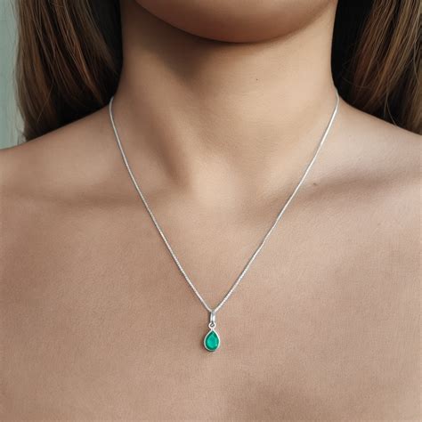 Ripley COLLAR MEENA GOTA JADE PLATA FINA 925