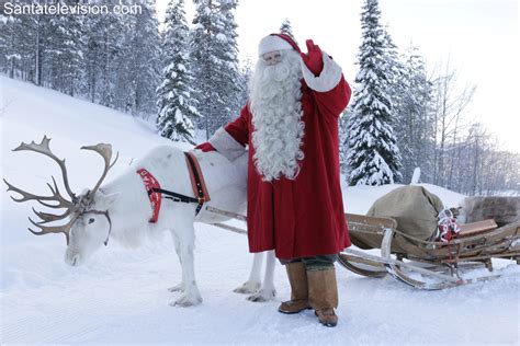 Le Père Noël à La Laponie Un Voyage Magique Au Pays Des Merveilles