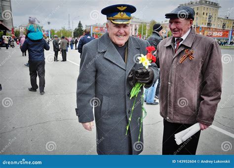 World War Ii Veterans Editorial Stock Image Image Of 1945 143952604