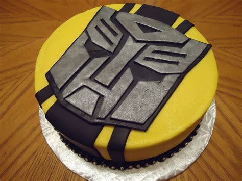 Transformers Bumblebee Cake - CakeCentral.com