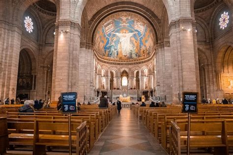 Interior Do Altar Principal Dentro Da Bas Lica Do Sagrado Cora O De