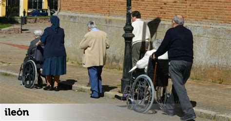 Un De Los Castellanos Y Leoneses Con Movilidad Reducida Precisa De