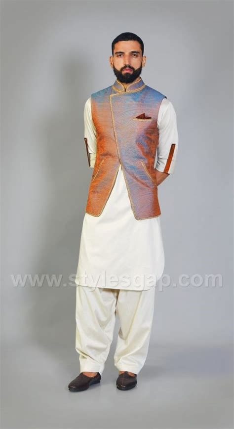 Latest Men Mehndi Dresses Kurta Shalwar Kameez Designs 2024