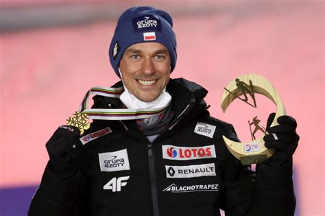 Oberstdorf Piotr Y A Odebra Z Oty Medal Za Indywidualne Mistrzostwo