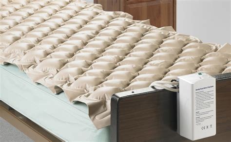 What Kind of Hospital Bed Mattress Is Best for the Elderly & Bedridden?