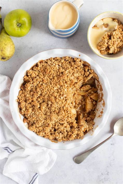 Easy Apple And Pear Crumble Recipe Effortless Foodie