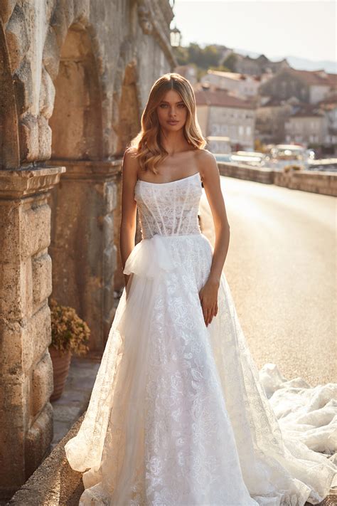 Abito Da Sposa Milla Nova Ginevra Mariages Abiti Per Sposa E Sposo