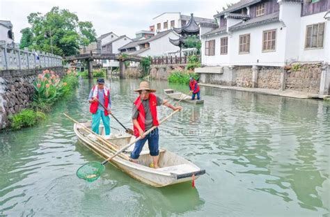 浙江德清：巡河护水 人民图片网