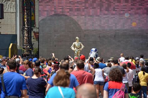 Today’s Disney photo: Can’t escape Star Wars at Studios – A GATOR IN NAPLES