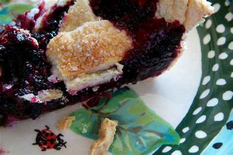 Wild Huckleberry Pie For The Canadian Food Project Just A Smidgen