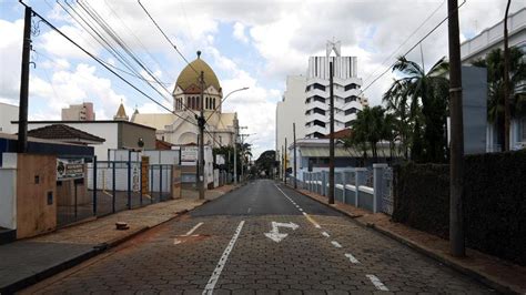 Araraquara Lockdown encerrou fila de internação por covid diz Edinho