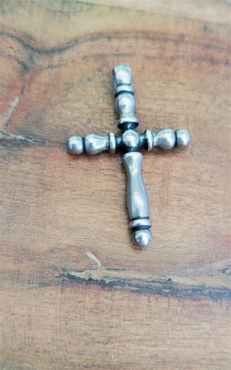 Retired James Avery Sterling Silver Cross Pendant Uni Gem