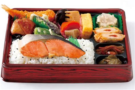 オリジン弁当「幕の内」リニューアル！8種のおかずぎっしり 焼き鮭がのった「幕の内 天然銀鮭」も えん食べ