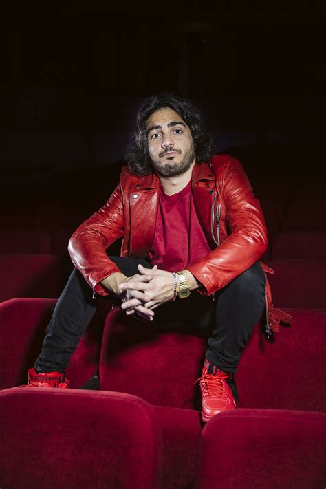 Anche Meno La Stand Up Comedy Di Max Angioni Al Teatro Degli