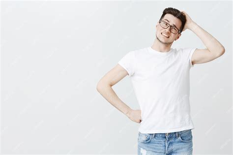 Free Photo Troubled Guy In Glasses Scratching Head Unsure Thinking