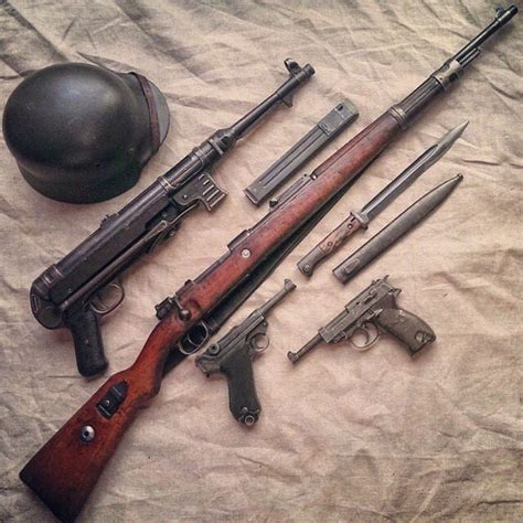 German Soldiers Ww2 German Army Ww2 Weapons Best Handguns Battle