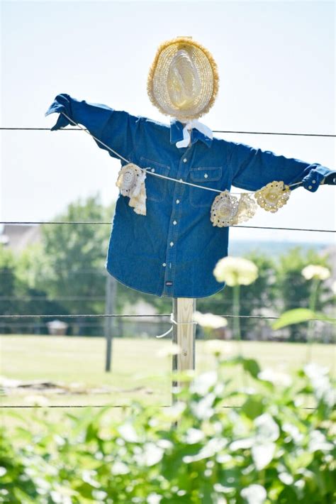 diy garden scarecroW - My Little White Barn DIY Garden Scarecrow