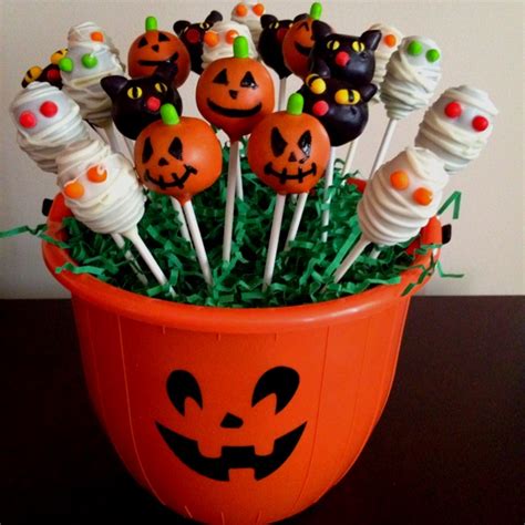 Pin by Brenda Davis on Cake pops | Halloween cakes, Fun halloween food ...