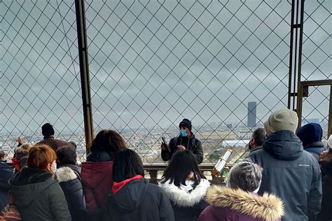 Visita Guiada A La Torre Eiffel Con Subida Por Las Escaleras Y Acceso