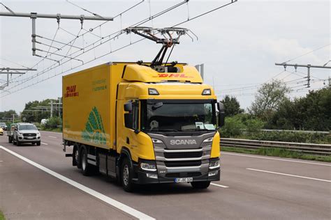 Erster Oberleitungs LKW Der Deutschen Post Auf Dem E Highway Trans Info