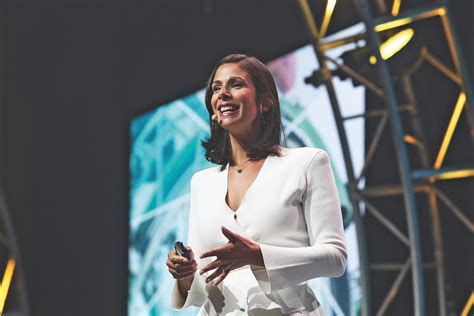 Oxford University Lecturer Rachel Botsman Shares 6 Work Life Balance Tips