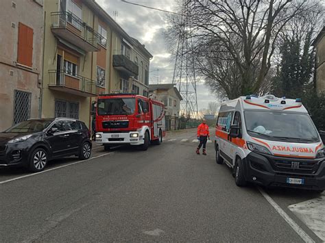 Dramma A Natale Una Donna E Un Uomo Trovati Morti In Casa Prima Mantova