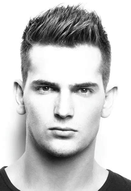 27+ Epic Short Spiky Hairstyles for Men [2024]