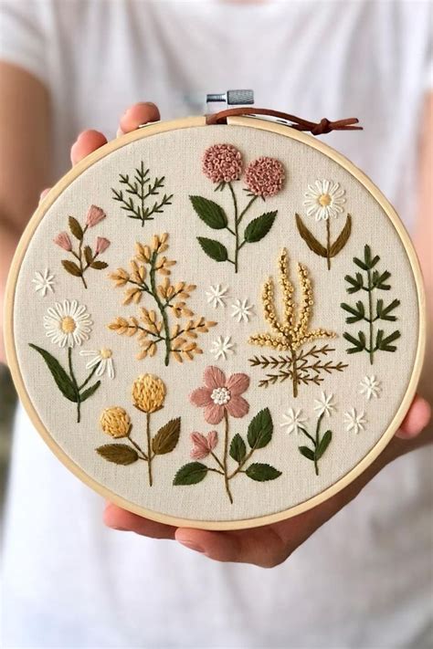 Pin by super garp on то что ты заслужил Hand embroidery kit Floral