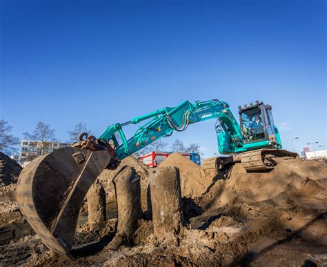 Kobelco Sk Sr Kurzheckbagger Bei F R Baumaschinen Gmbh