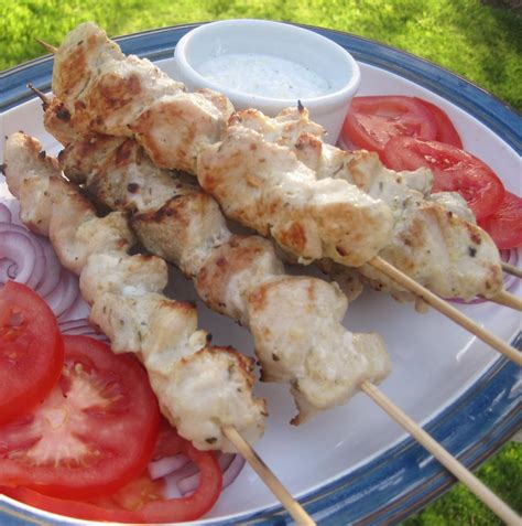 Griechisches H Hnchen Souvlaki Mit Tzatziki Rezepte