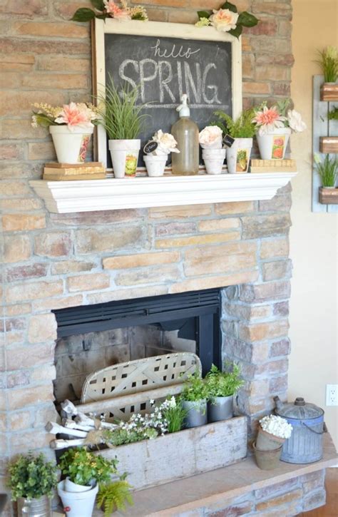 20+ Gorgeous Farmhouse Mantel Decor Ideas & Designs For Living Room