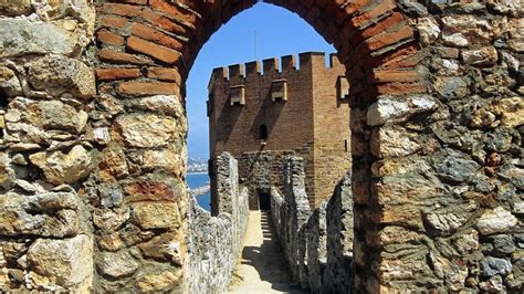 Best Touristic Places in Alanya Red Tower Kızılkule