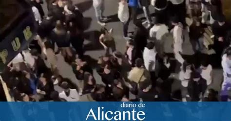 Vecinos Del Casco Antiguo De Alicante Denuncian Excesos De Aforo En