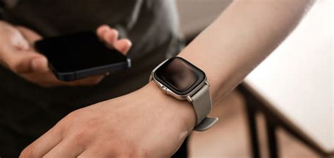 Smartwatch Z Funkcj Rozm W Jaki Model Wybra Poradnik