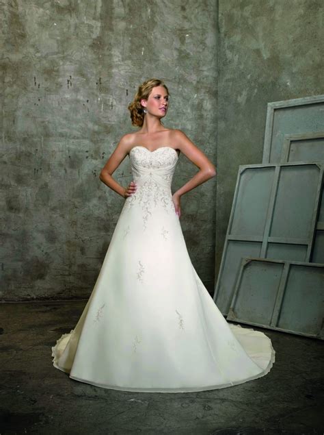 Mori Lee 2105 Wedding Dress Catrinas Bridal