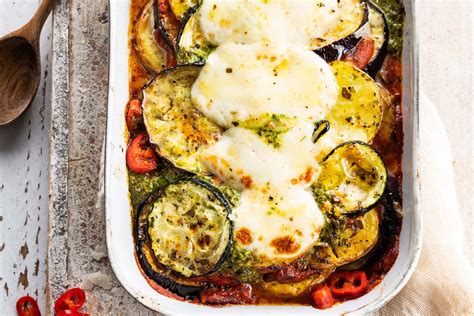 Vegetarische Moussaka Met Aubergine En Courgette Recepten Gram