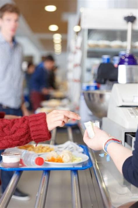 Abierto El Plazo De Solicitud De Las Becas Comedor De La UHU