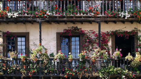 Gu A De Cantabria Occidental Un Paseo Por Santillana Del Mar