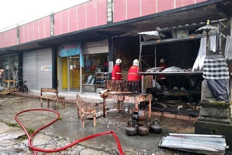 Warung Makan Di LC Subak Aya Terbakar Kerugian Puluhan Juta Rupiah