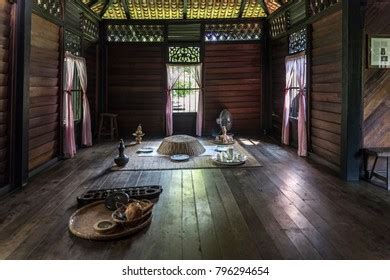 Rumah Kampung Royalty Free Images Stock Photos Pictures Shutterstock